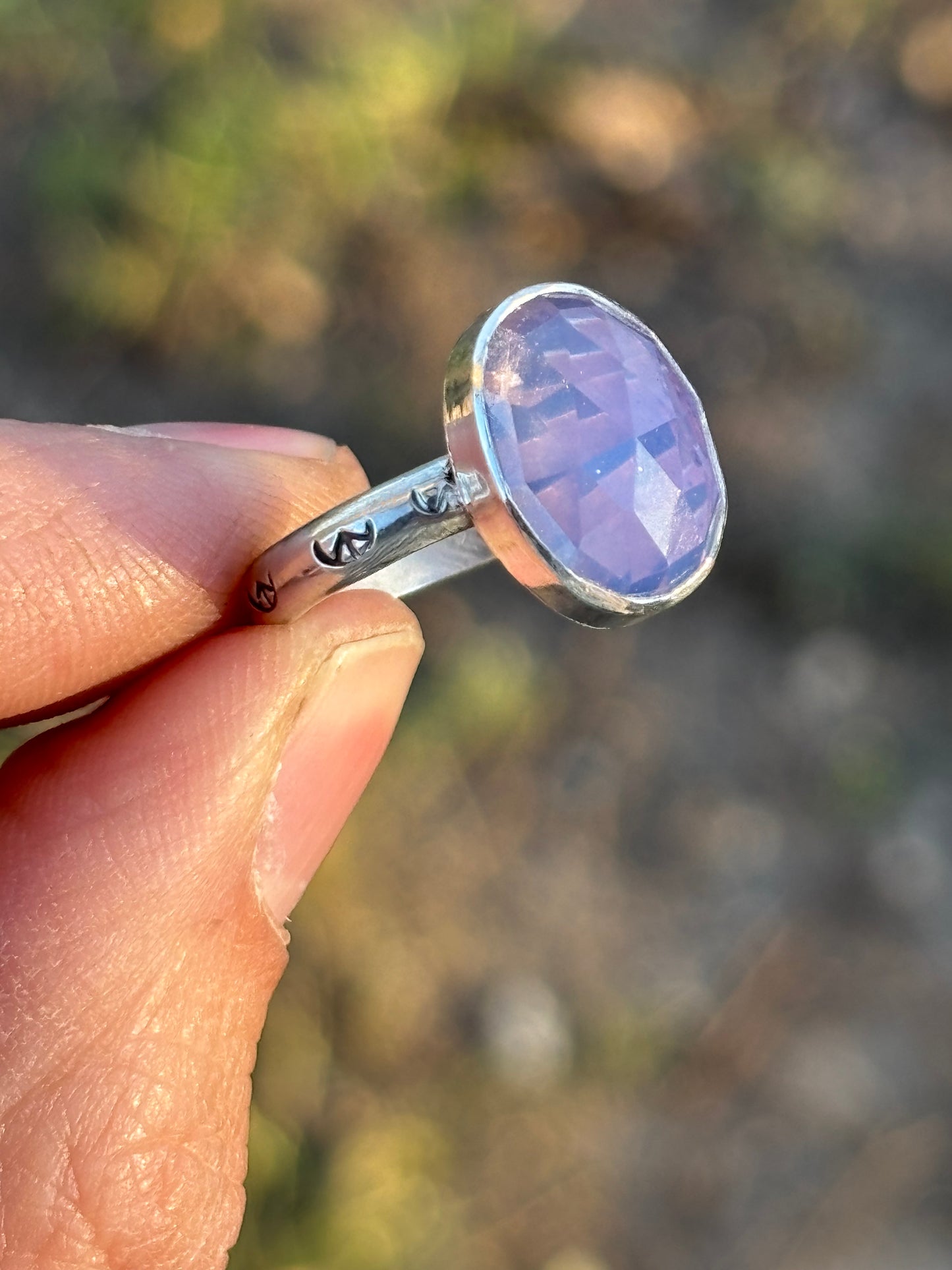 Lavender Quartz size 7 3/4