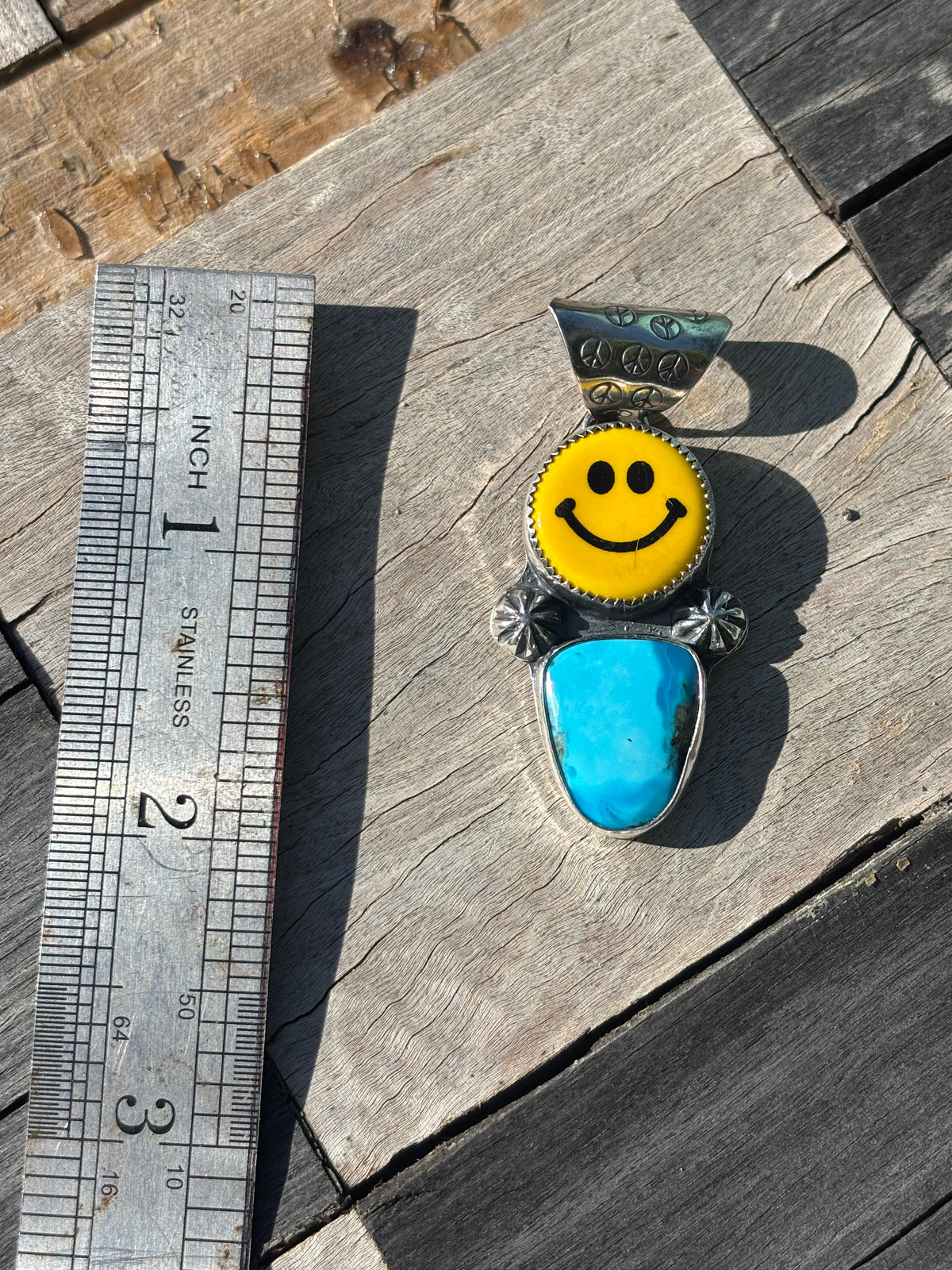 Smiley pendant