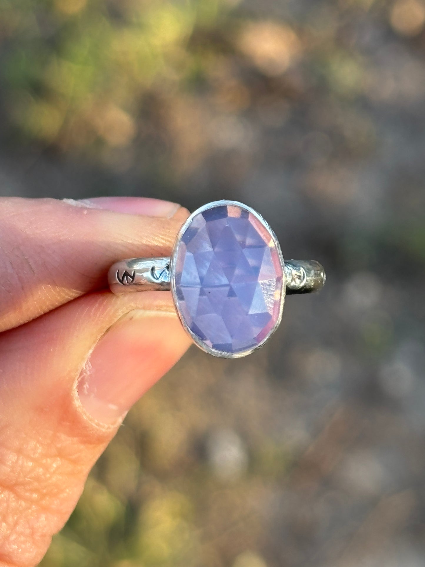 Lavender Quartz size 7 3/4