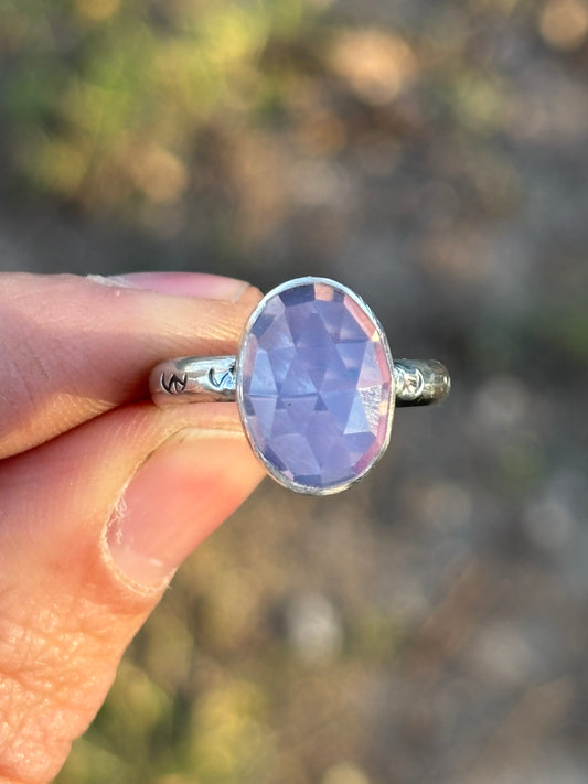 Lavender Quartz size 7 3/4