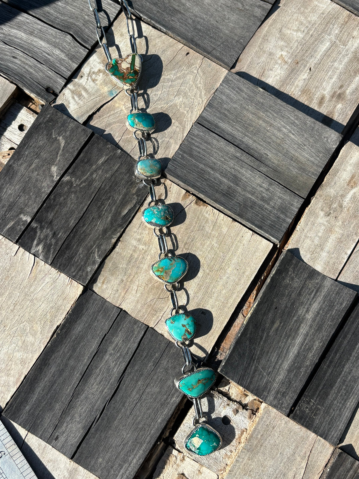 8 stone statement lariat