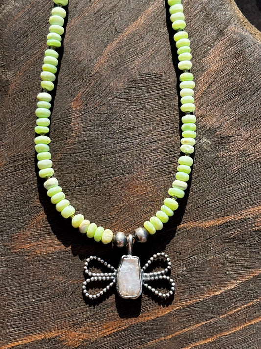 Pearl Stevie necklace