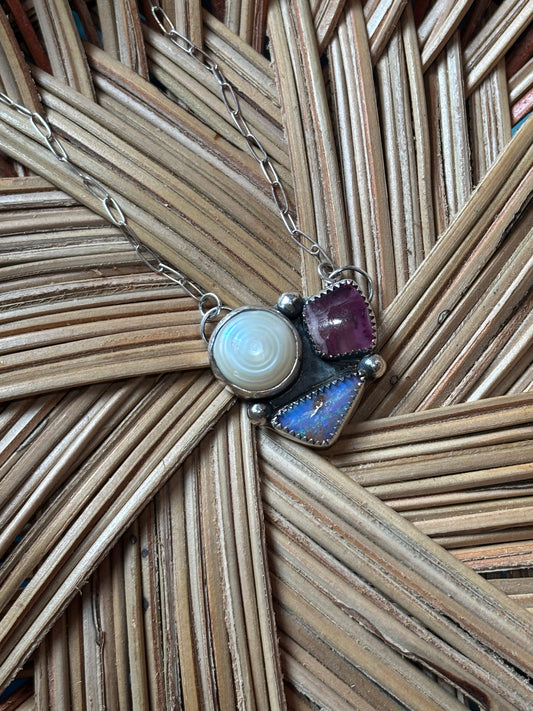 3 stone necklace